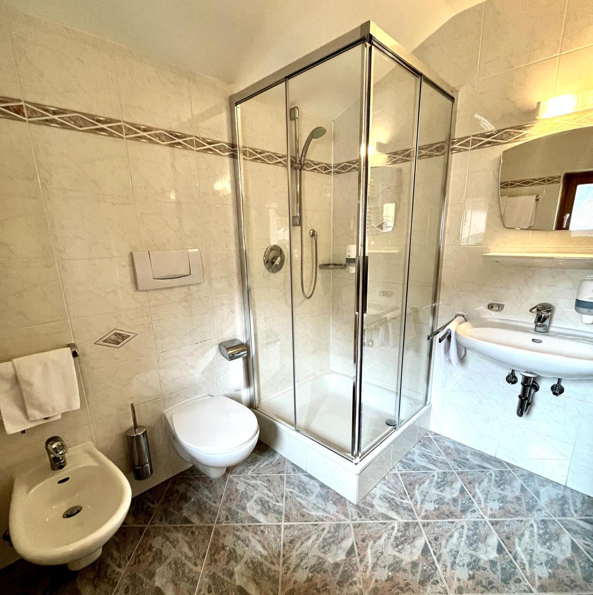 Hotel Gasthof Kircher Fiè Esterno foto